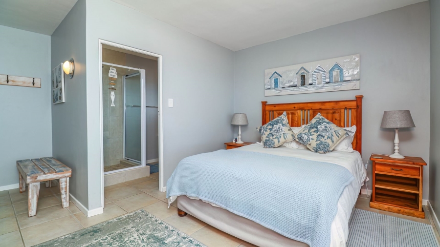 4 Bedroom Property for Sale in Jongensfontein Western Cape
